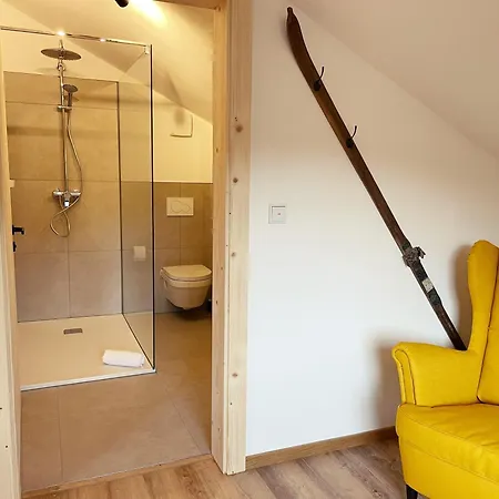منزل للإقامة Gaestehaus Holl *