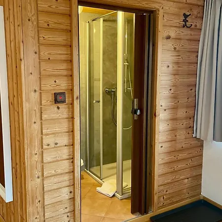 Gaestehaus Holl * Schattwald