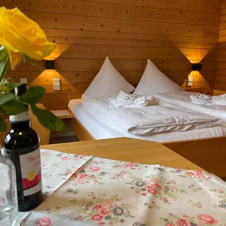 Apartment Gaestehaus Holl *