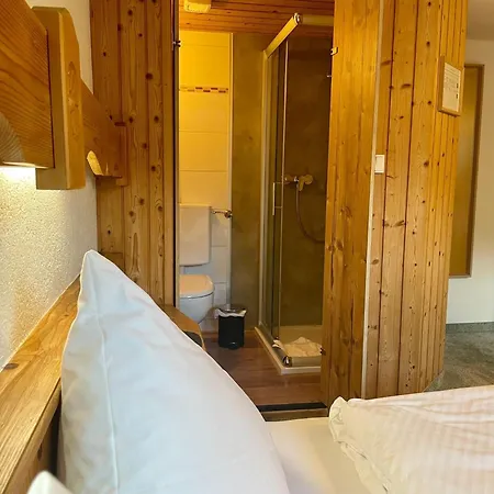 Gaestehaus Holl