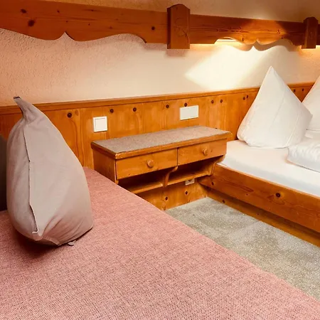 Gaestehaus Holl Schattwald