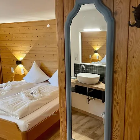 منزل للإقامة Gaestehaus Holl *