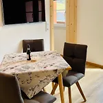 Gaestehaus Holl